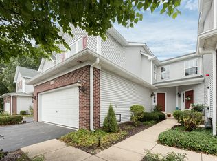 211 Ridge Rd, North Aurora, IL 60542