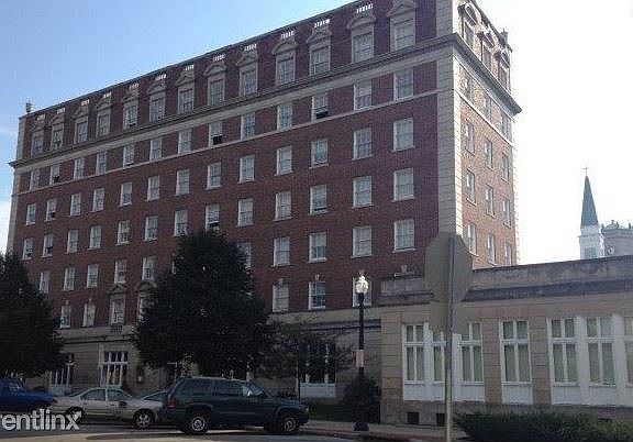 2nd image of 10 S Monument Ave APT 702