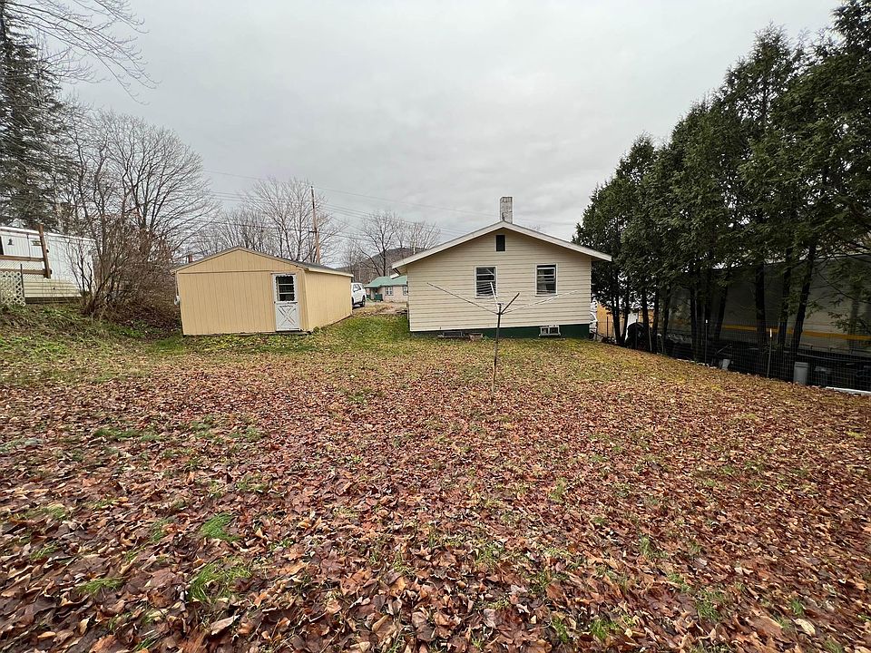 1st image of 35 Maple St