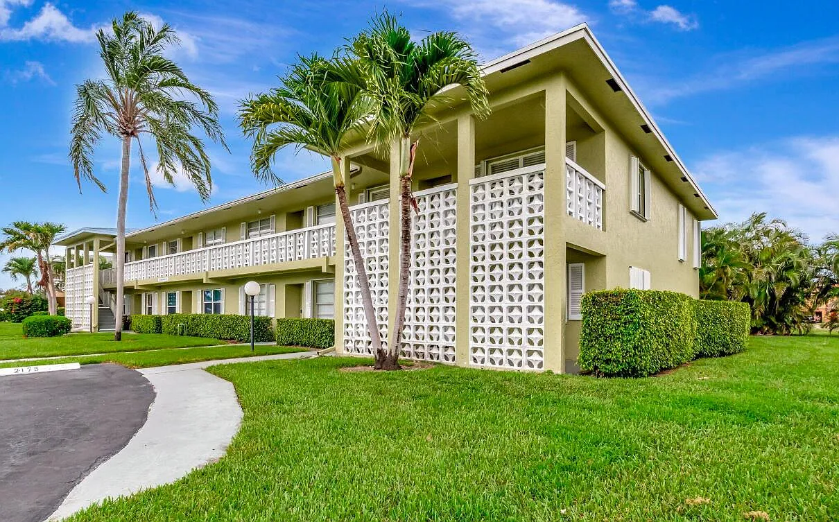 2 bed, 2.0 bath, 1167 sqft, $2,600 — Photo 4