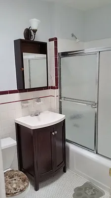 Rented by MCR Realty | media 23