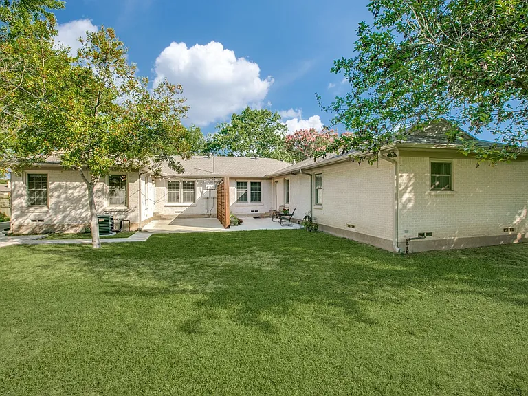 9208 San Fernando Way — Photo 12