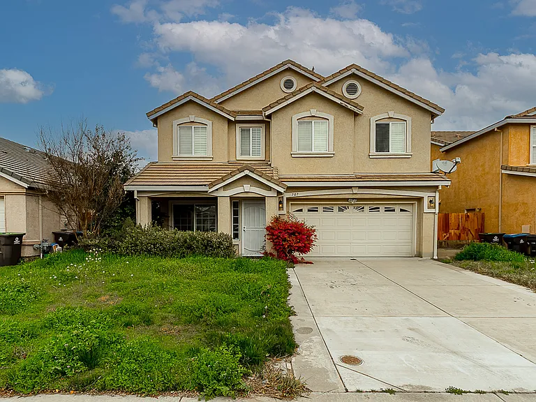 707 Ashlynn Way — Photo 1