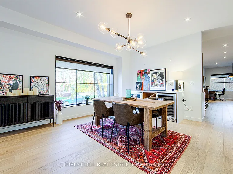 257 Manor Rd E — Photo 14