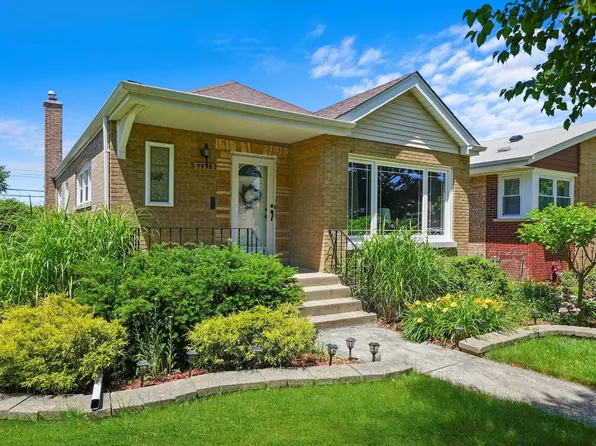 9950 S Fairfield Ave, Chicago, IL 60655