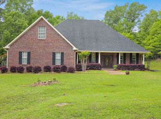 125 Herring Dr, Raymond, MS 39154