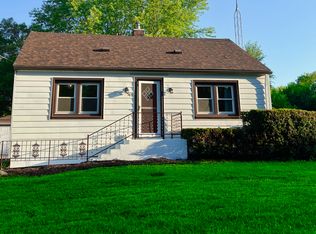 585 W Hill Rd, Morris, IL 60450