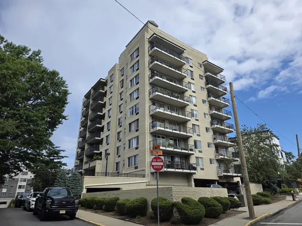 1 Wall St, Fort Lee, NJ