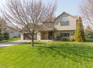 2872 Westmoor Rd, Oshkosh, WI 54904
