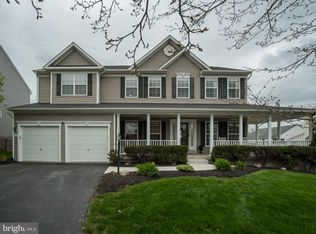 405 Falls Chapel Ct, Purcellville, VA 20132