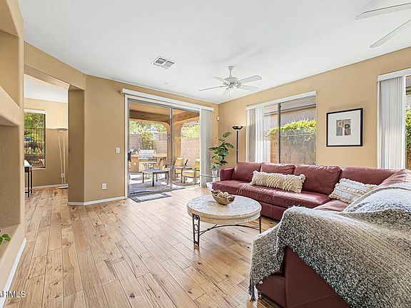 4th image of 41433 N FAIRGREEN Way