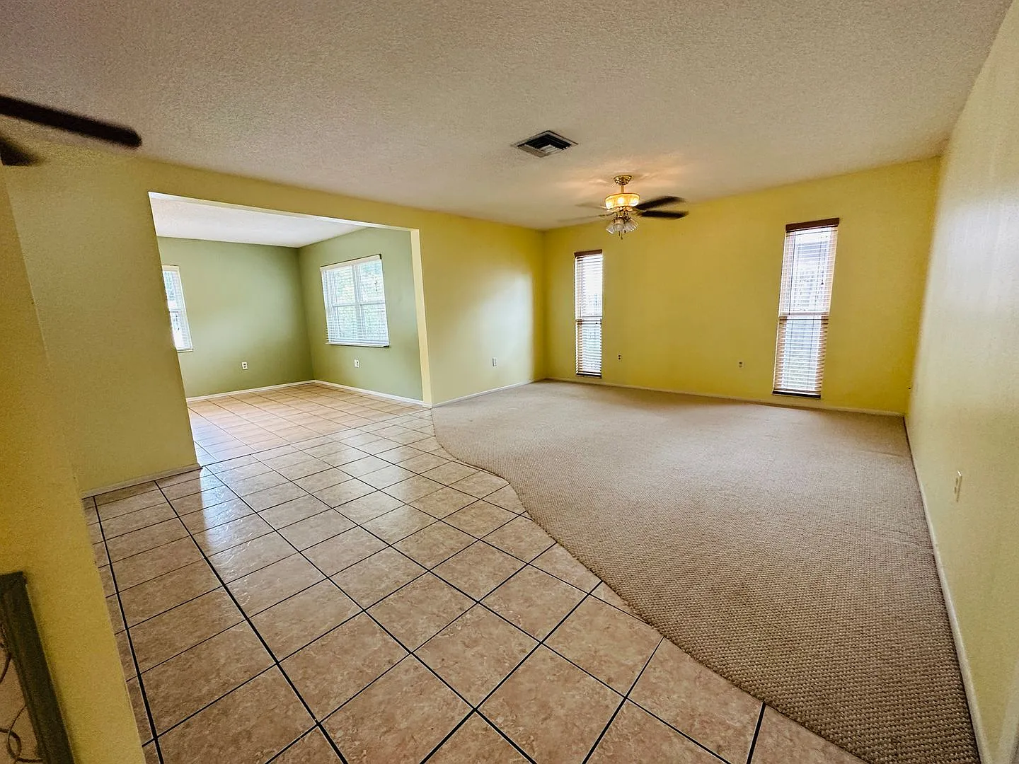 Spacious 3BR Palm Harbor Home with Fenced Yard & 2-Car Garage — Photo 3