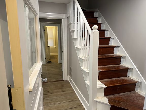 4th image of 157 East St #157