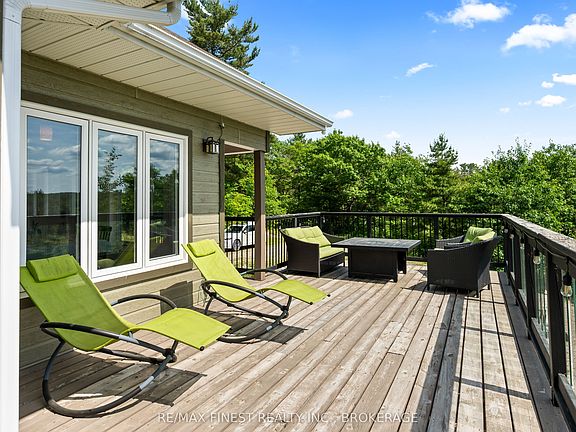 5th image of 2092 Beach Rd