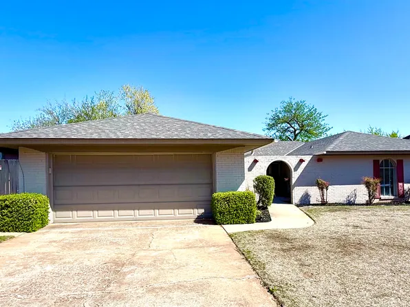 5809 Cheyenne Ct, Warr Acres, OK 73132