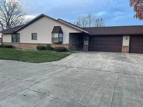 1104 Brad Dr, Urbana, IL 61802