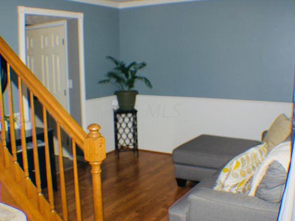5th image of 438 Sandmar Dr