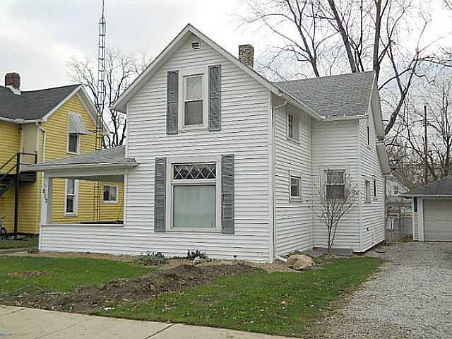 2nd image of 823 Washington Ave