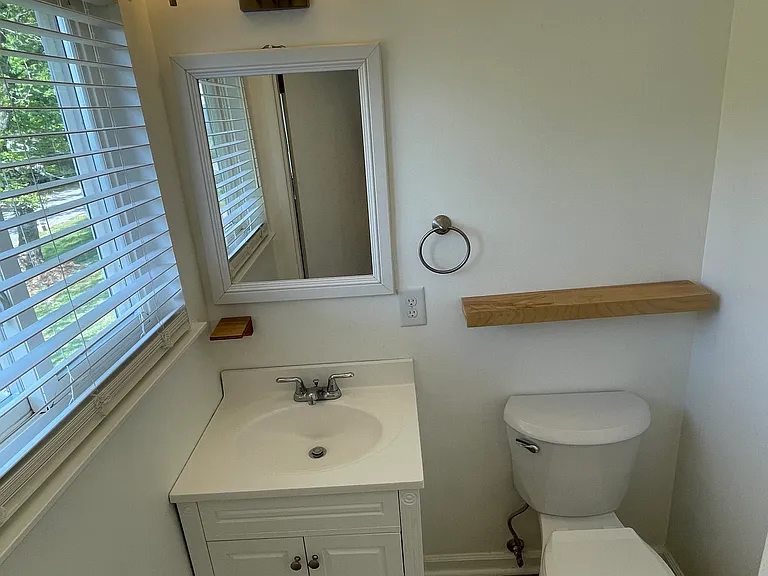 1341 Cloverdale Cir — Photo 21