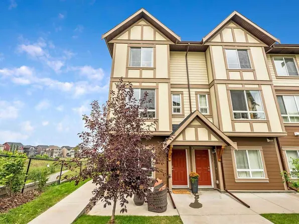 119 E Sherwood Ln NW, Calgary, AB T3R 0V3