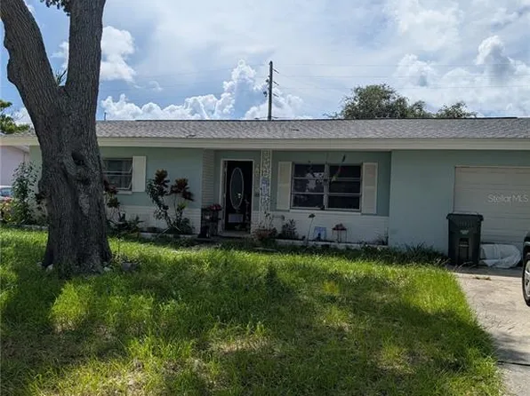 1309 Regina Dr W, Largo, FL 33770