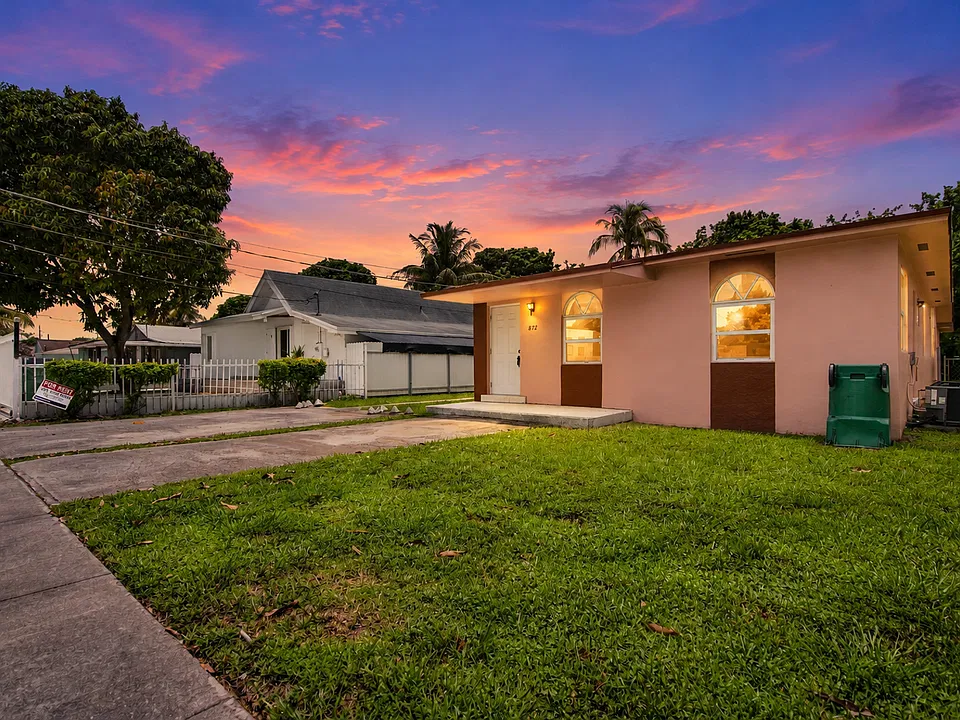 872 NW 108th St