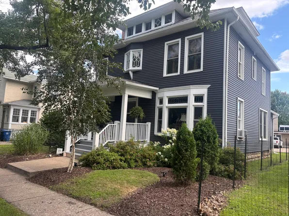 511 Kirkwood Blvd, Davenport, IA 52803