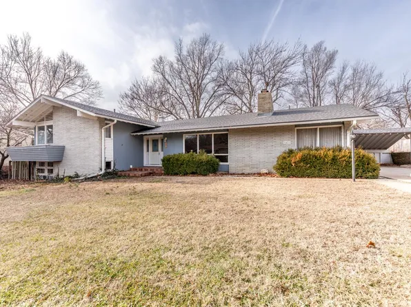1421 Sunnyslope Ln, Manhattan, KS 66502