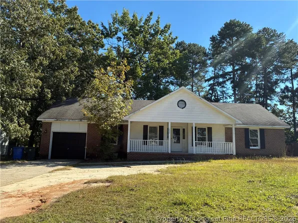 1009 Rim Rd, Fayetteville, NC 28314