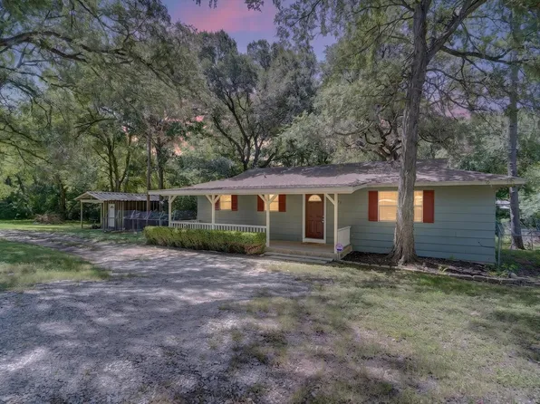 427 Whippoorwill Dr, Granbury, TX 76049