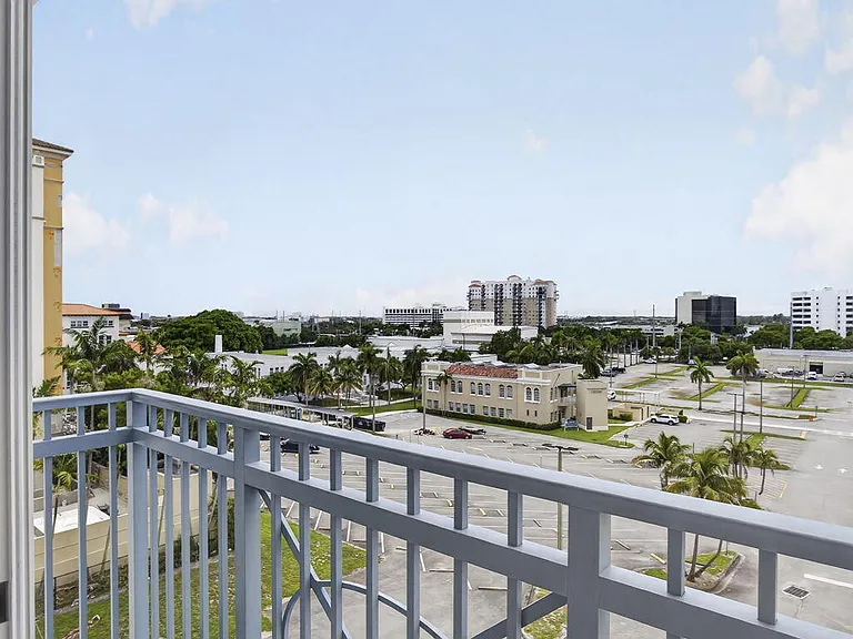 403 S Sapodilla Ave #502 — Photo 35