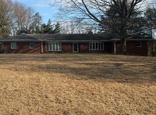 375 School House Rd, West Grove, PA 19390