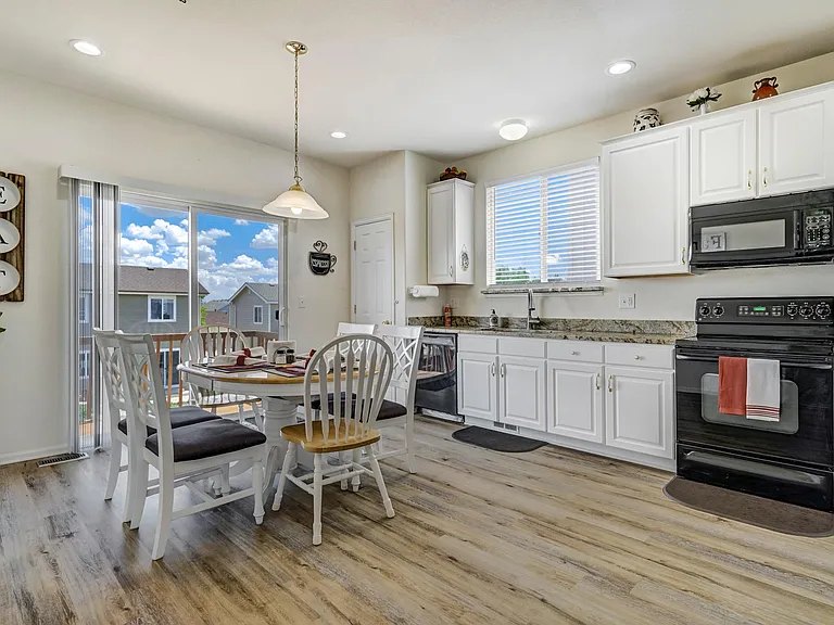 Legend Oak Dr — Photo 6