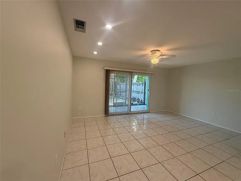 2118 Michele Dr — Photo 8