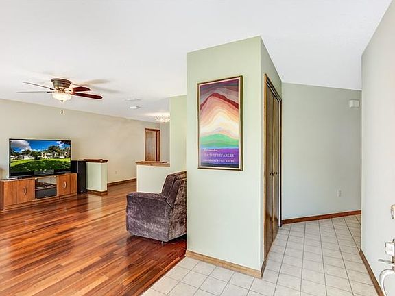 5th image of 35128 Silver Oak Dr