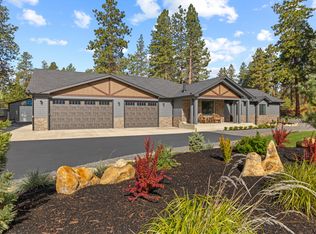 3736 Pine Tree Dr, Klamath Falls, OR 97603