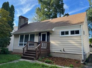 12 Grove St, Wharton, NJ 07885