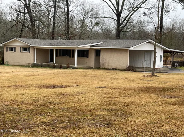 1319 Highway 35 N, Forest, MS 39074