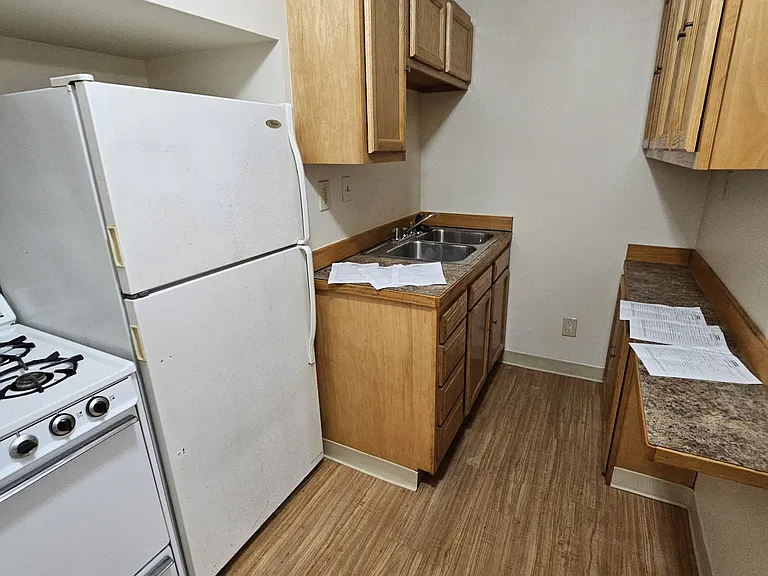 1233 Main St #11 — Photo 6