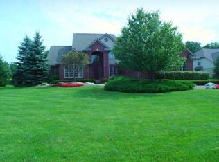 12903 Hollywood Dr, Plymouth, MI 48170