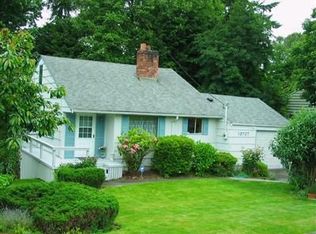 10727 29th Pl SW, Seattle, WA 98146