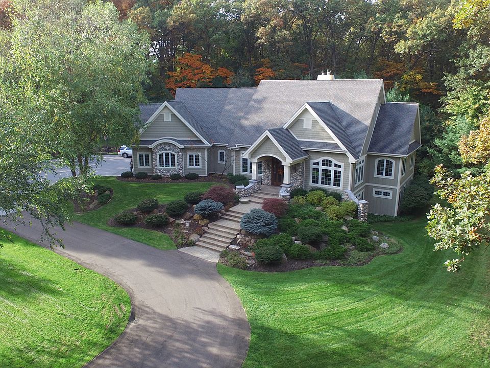 1st image of 1651 Sterling Oaks Blvd SE