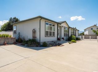 8546 S Saddler Dr, West Jordan, UT 84088