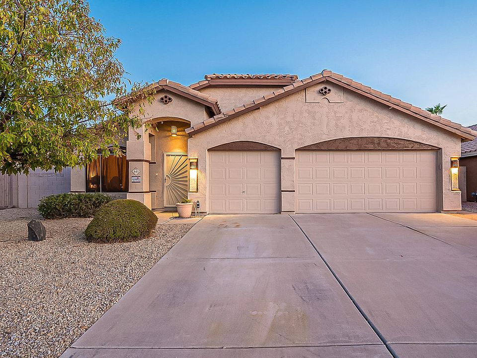 1st image of 461 E Palomino Dr