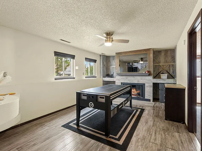 4303 Eastcrest Cir W — Photo 8