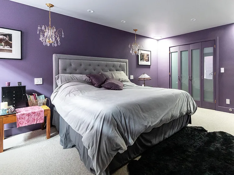 King Ensuite. Huge walk-in closet, private staircase up to tranquil yard and hottub
