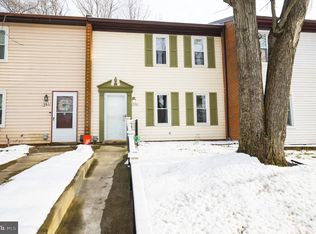 544 Crestwood St SW, Leesburg, VA 20175