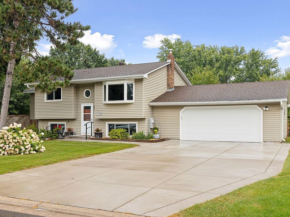 1st image of 4592 Carolyn Ln