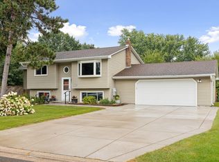 4592 Carolyn Ln, White Bear Lake, MN 55110