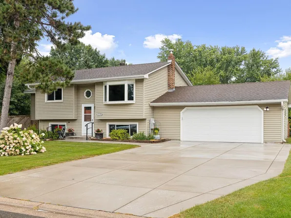 4592 Carolyn Ln, White Bear Lake, MN 55110